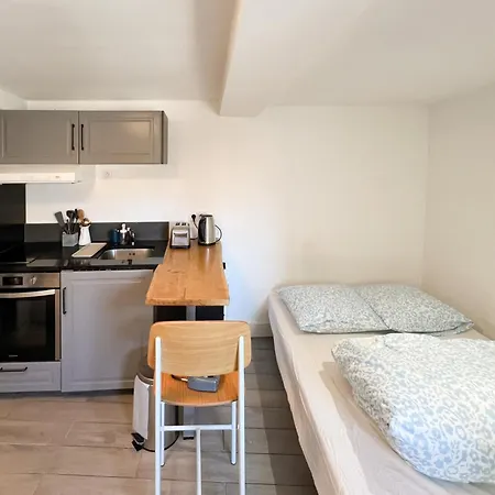 Lou Coin Dou Barri Climatise Centre * Toulon